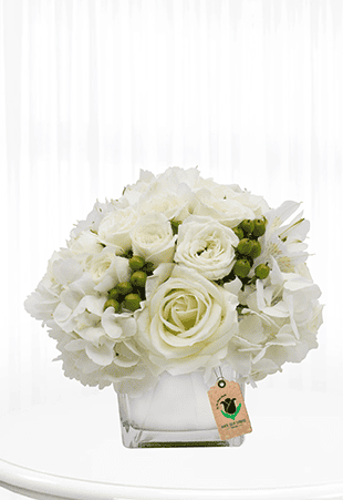 Pure and Natural Arrangement White Flowers Bouquet Pure and Natural Arrangement