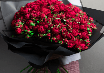 Red Spray Roses in Bouquet