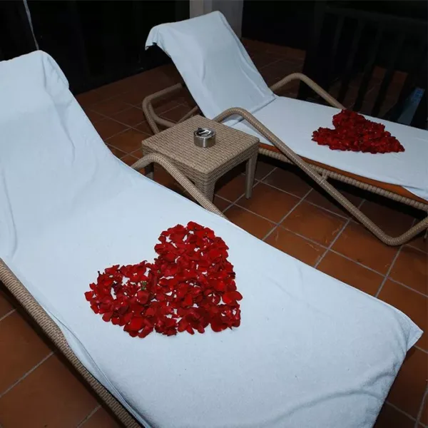 Romantic Surprise-3 Romantic Surprise flower setup by Black Tulip Flowers