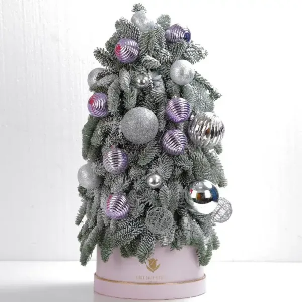 04-jpg Mini Tree with Pink and Silver Ball