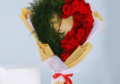 Red Roses Heart-Shaped Bouquet delivery