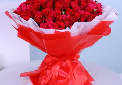 Joyful Roses Bouquet Online qatar