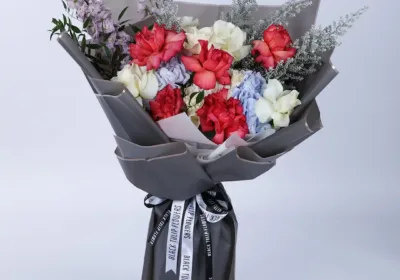 Classic Combination Bouquet Online delivery in qatar
