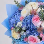 blue-bliss-bouquet-ferrero-rocher-cake_02