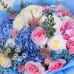 blue-bliss-bouquet-ferrero-rocher-cake_04