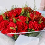 red-roses-bouquet-ferrero-cake_04