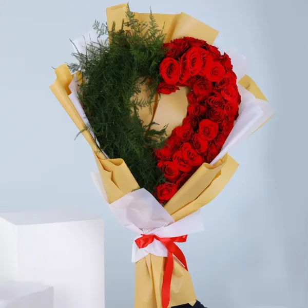 01-33 Red Roses Heart-Shaped Bouquet delivery