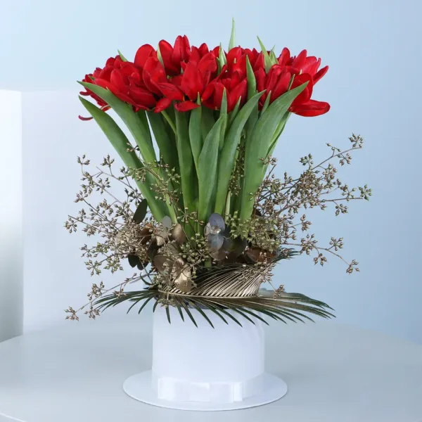01-57 Red Tulips Box