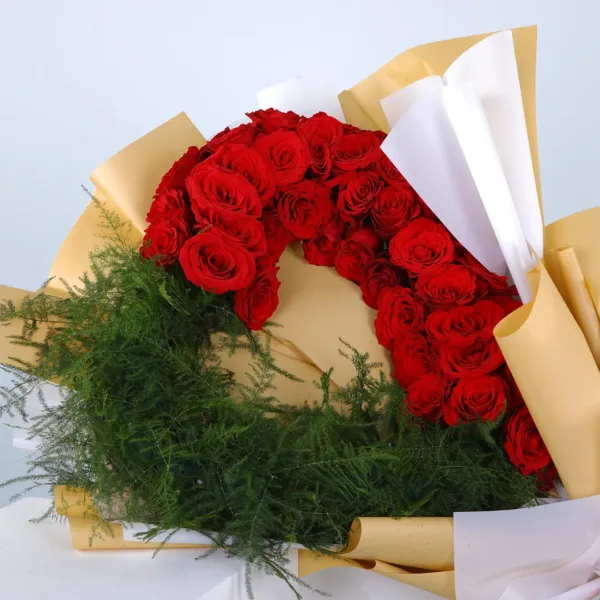 02-32 Red Roses Heart-Shaped Bouquet Online