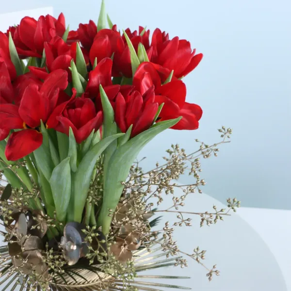 02-51 Red Tulips Box