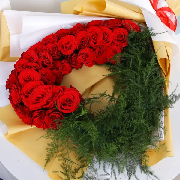 03-29 Red Roses Heart-Shaped Bouquet Online