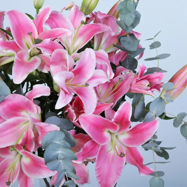 03-2 (1) Serene Pink Lily Vase
